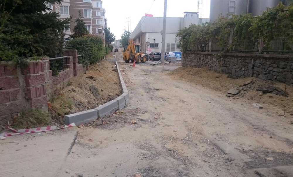 Kaldırımsız Sokağa Kaldırım Yapılıyor