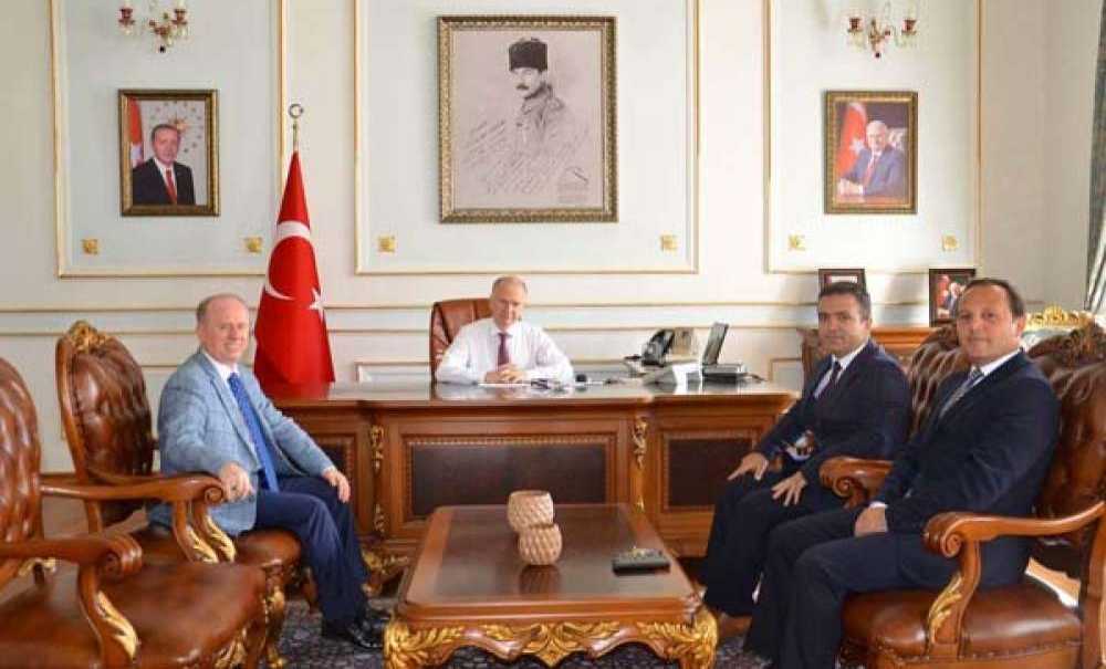 Yeşilay'dan Vali Ceylan'a Ziyaret