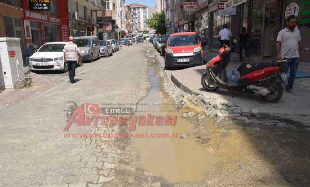 Kilit Parke Taşları Çöktü