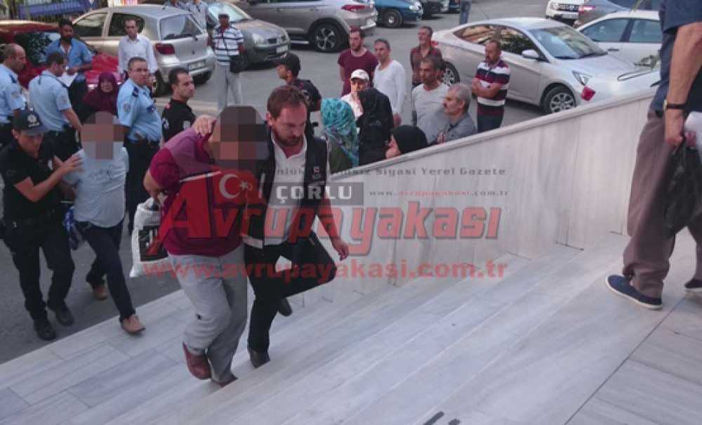 Çalıştıkları Adliyeye Kelepçeli Getirildiler