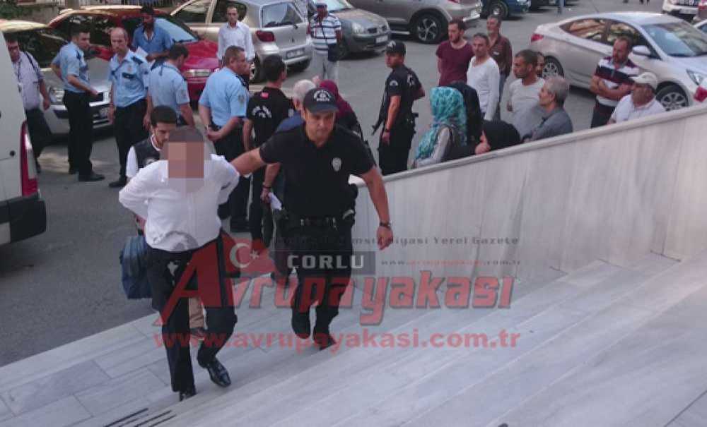 Çalıştıkları Adliyeye Kelepçeli Getirildiler