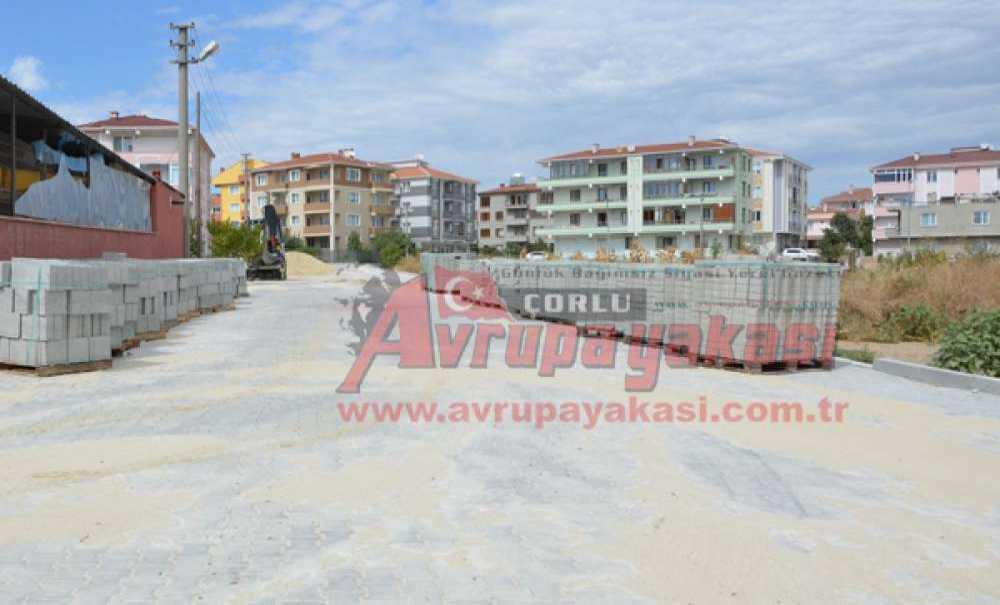 Çorlu'da Kilitli Parke Taşı Çalışmaları Sürüyor