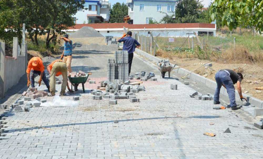 Çorlu'da Kilitli Parke Taşı Çalışmaları Sürüyor