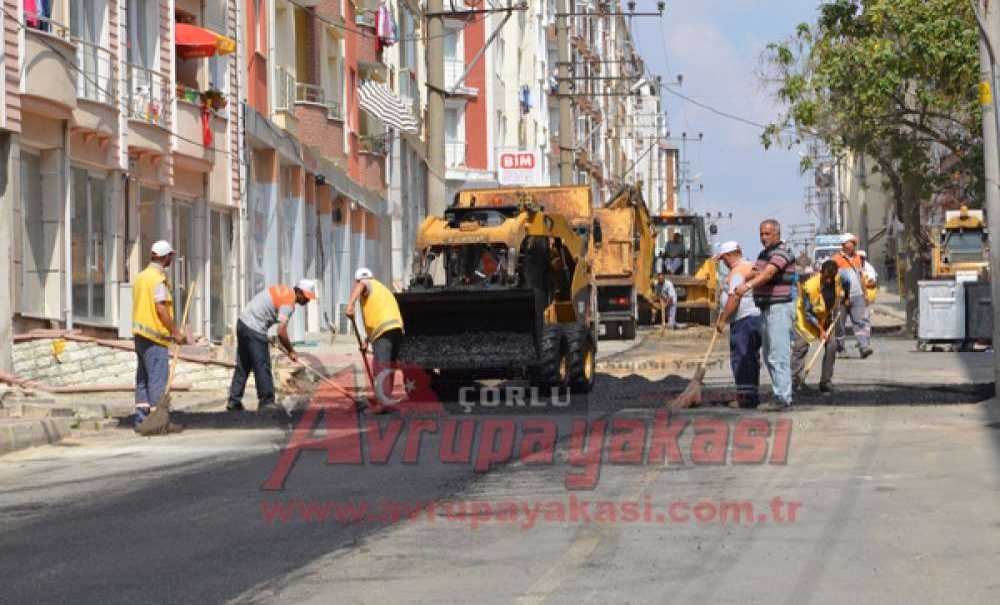 Çorlu Belediye Başkan Yardımcısı Ahmet Sarıkurt;“Çorlu'da 900 Cadde Ve Sokakta Asfaltlama Yapıldı”