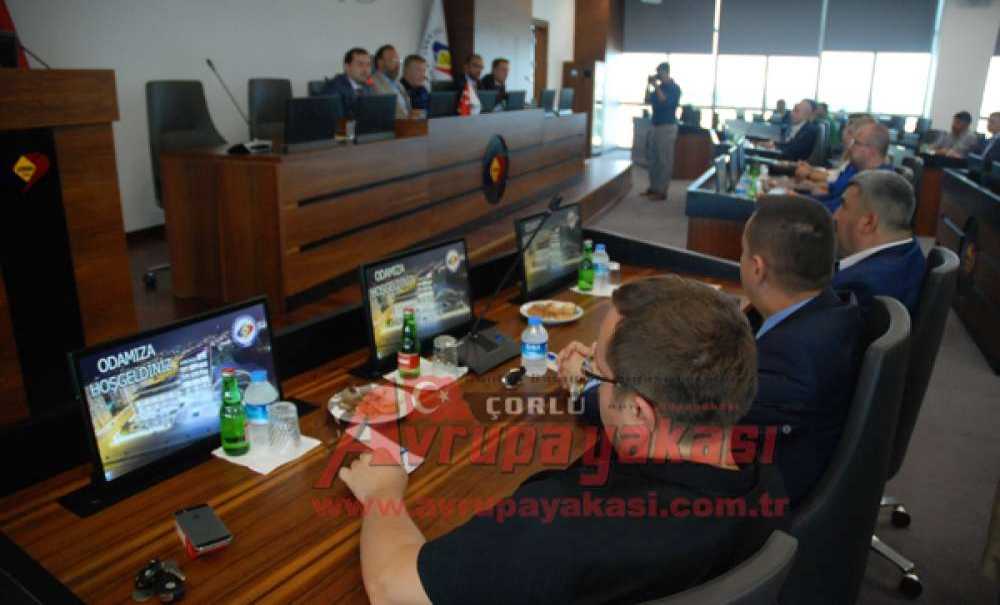 Ak Parti Tekirdağ Milletvekili Mustafa Yel;