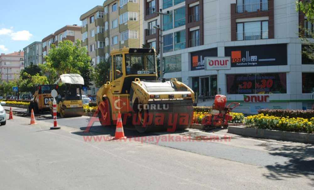 Atatürk Bulvarında Yol Yapım Çalışmaları Başladı