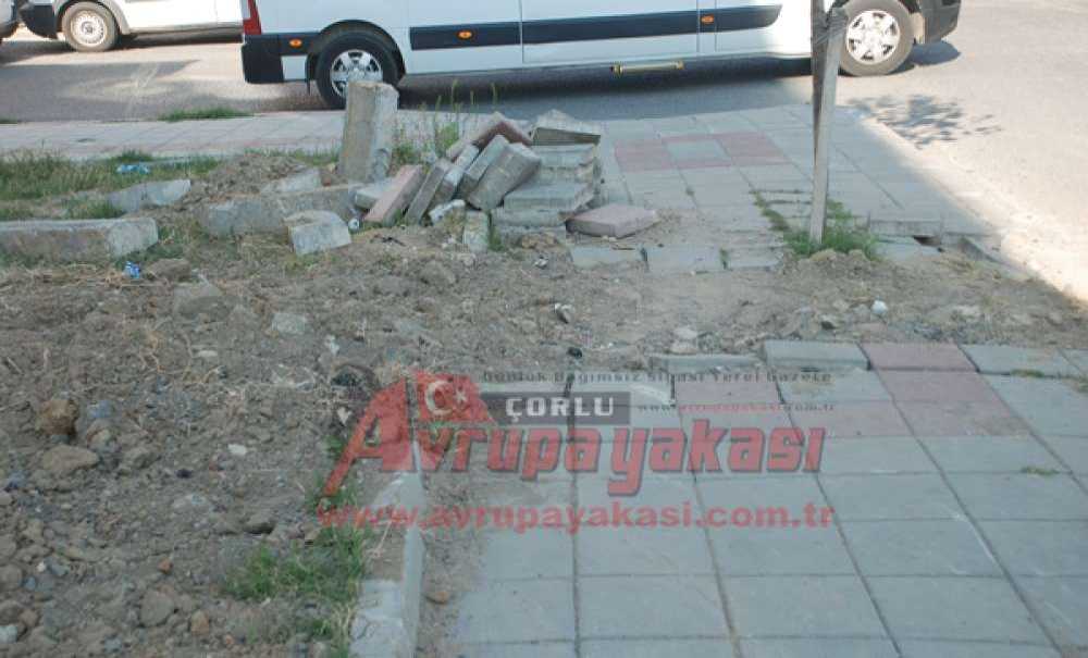 Kontrolsüz Kavşakta Kaza Riski Arttı