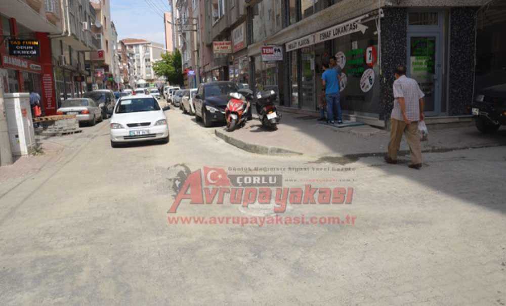 Çöken Kilit Parke Taşları Onarıldı