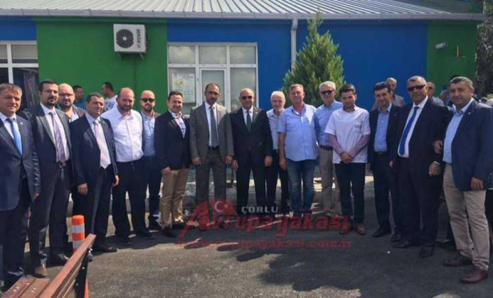 Ak Parti'de Bayramlaşma