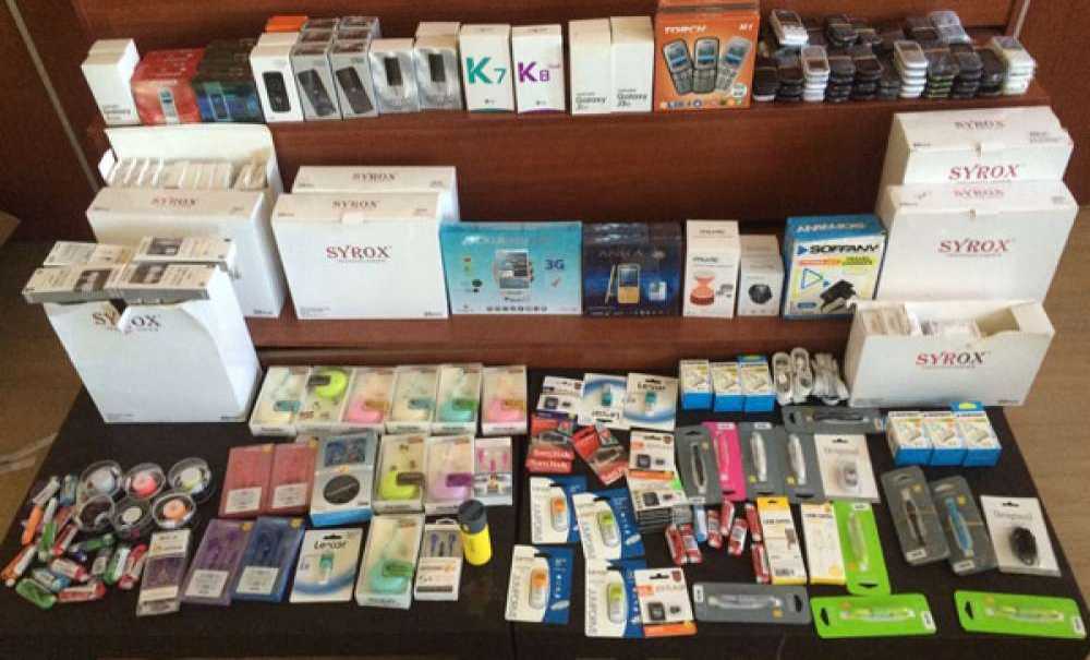 Çorlu'da Kaçak Telefon Ele Geçirildi