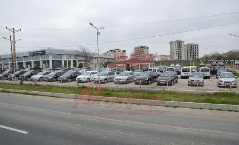 İnan 2. El Auto Market Hizmette