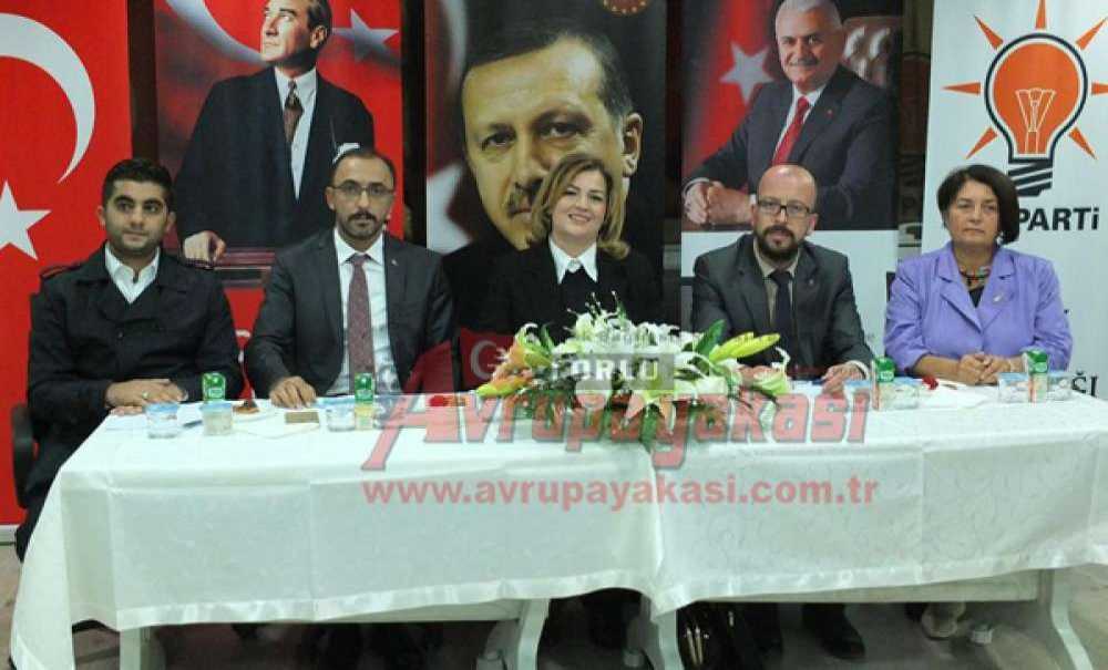 Ak Parti Çorlu İlçe Teşkilatı'ndan Danışma Toplantısı