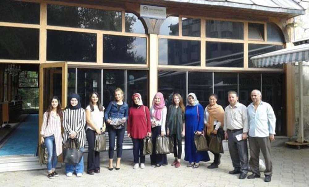 Çorlu Kredi Ve Yurtlar Kurumu'nda Kalan Kız Öğrencilerden Cami Ziyareti