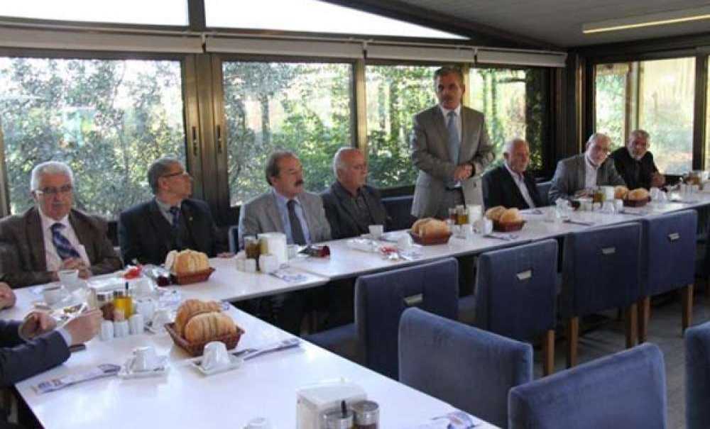 Emekli Din Görevlileri Kahvaltıda Buluştu