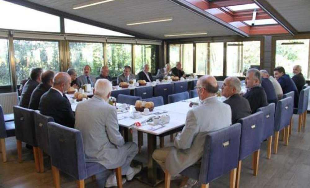 Emekli Din Görevlileri Kahvaltıda Buluştu