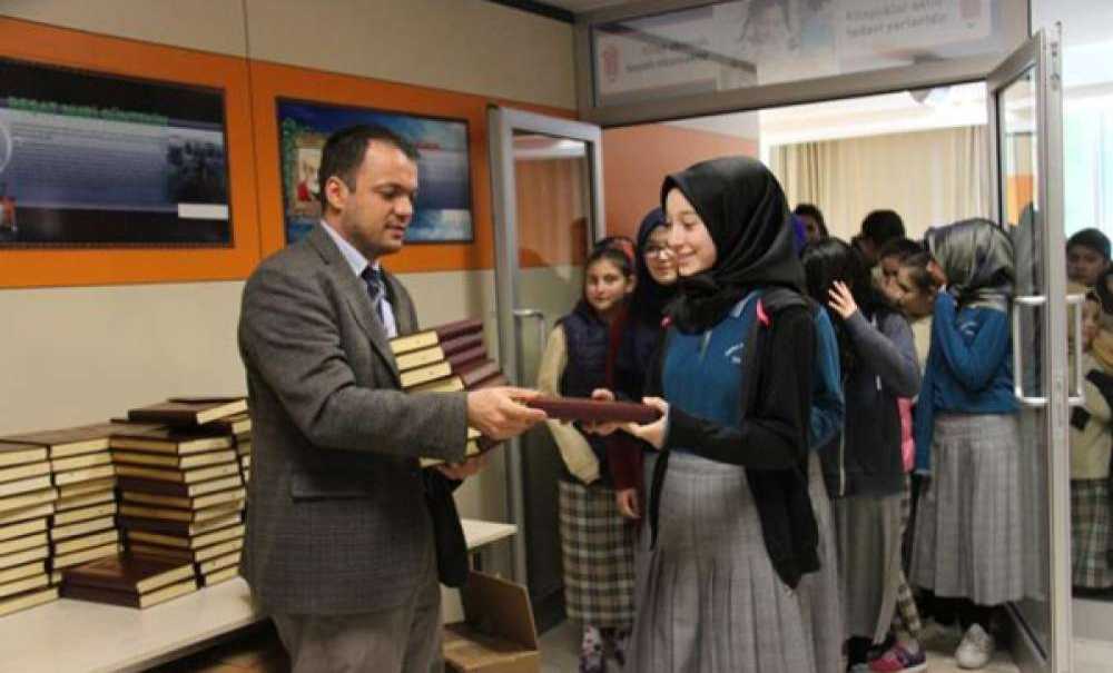 Kur'an Hayat Olsun Projesinin Startı Verildi