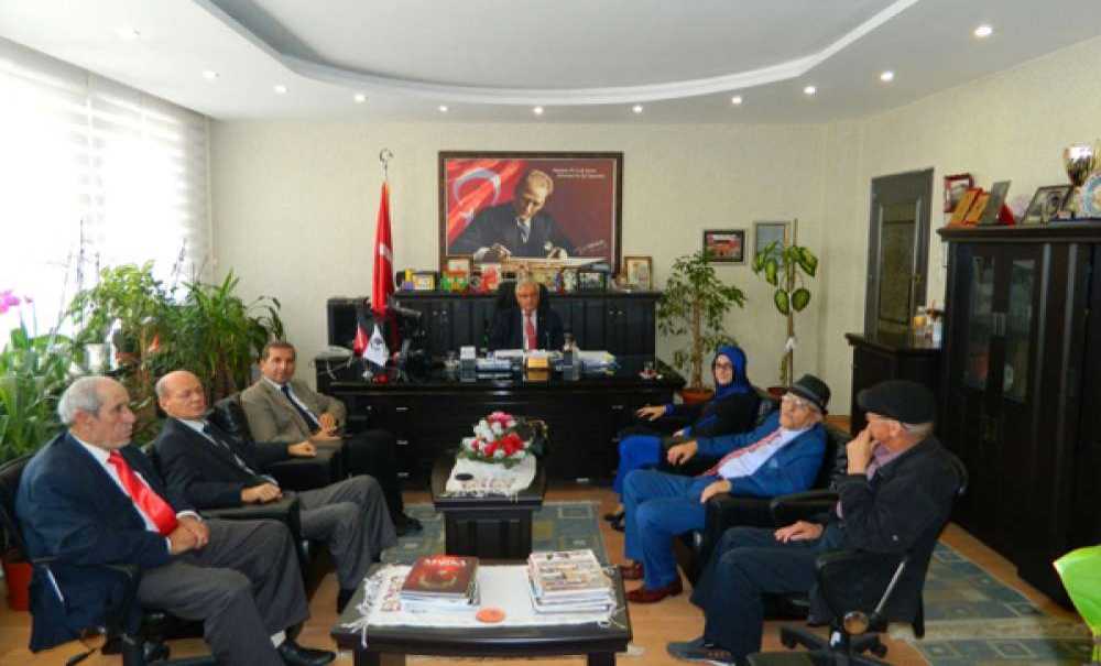 Çorlu Huzurevi Sakinlerinden Müdür Güçlü'ye Ziyaret