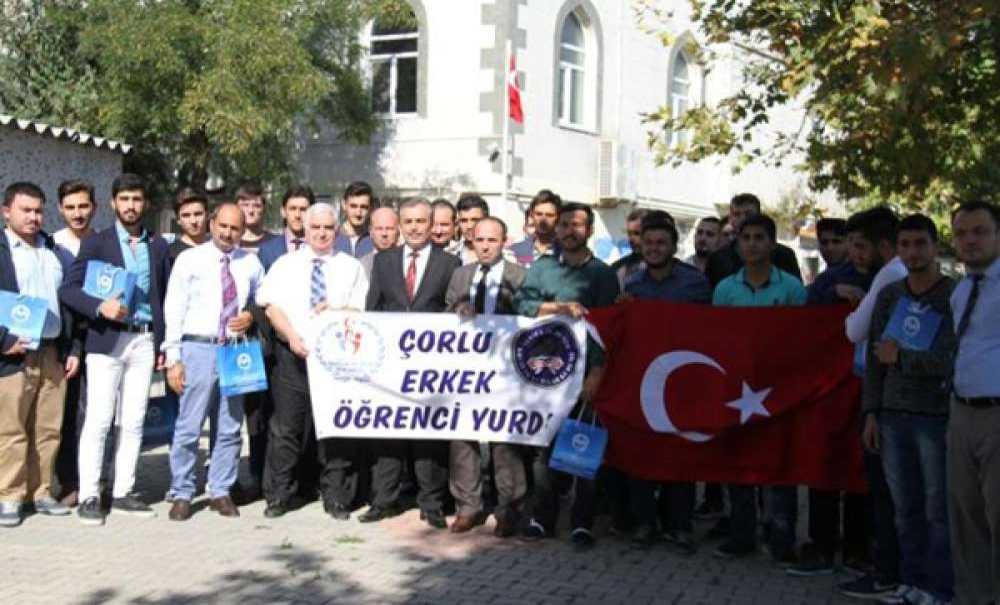 Yurtta Kalan Öğrencilerden Çorlu Müftülüğü'ne Ziyaret