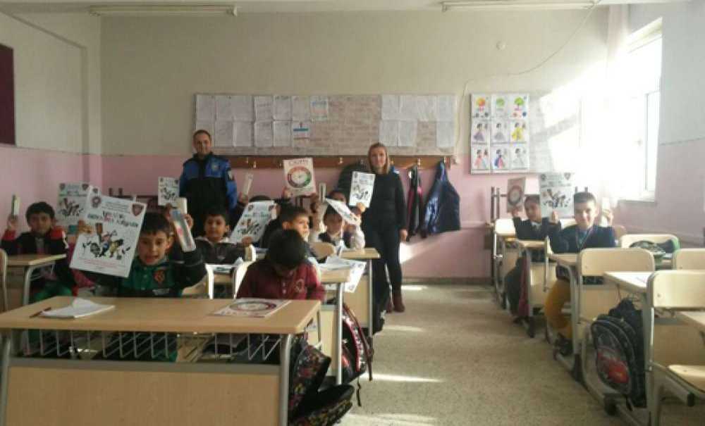 Tdp'den İlkokul Öğrencilerine Kırtasiye Seti