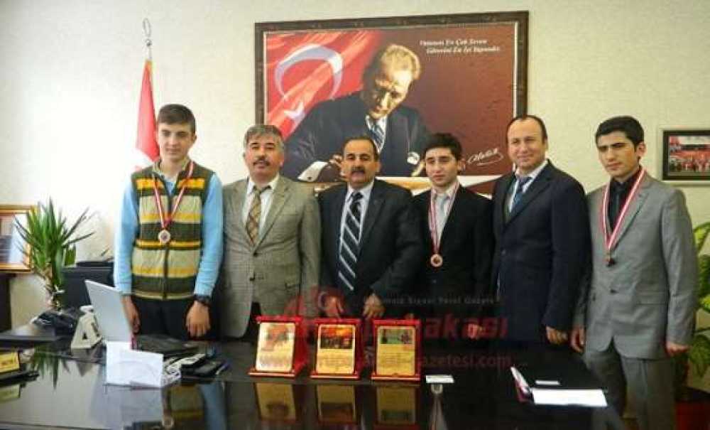 Çorlu Anadolu İmam Hatip Lisesi Tekirdağ Birincisi Oldu
