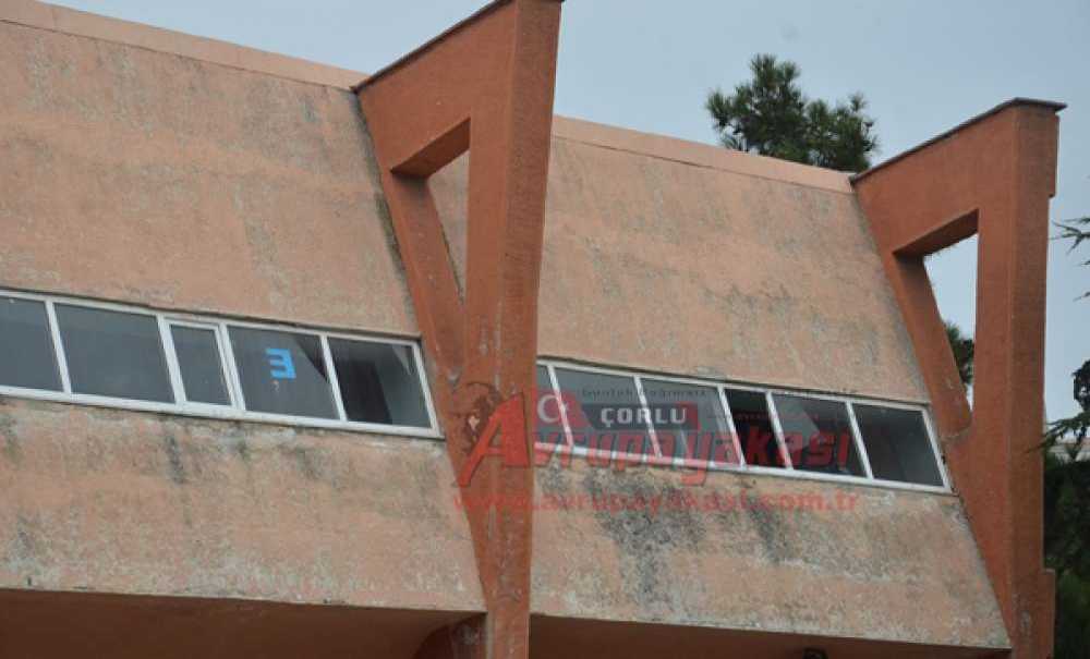 Çorlu Kapalı Spor Salonu Tadilata Alındı