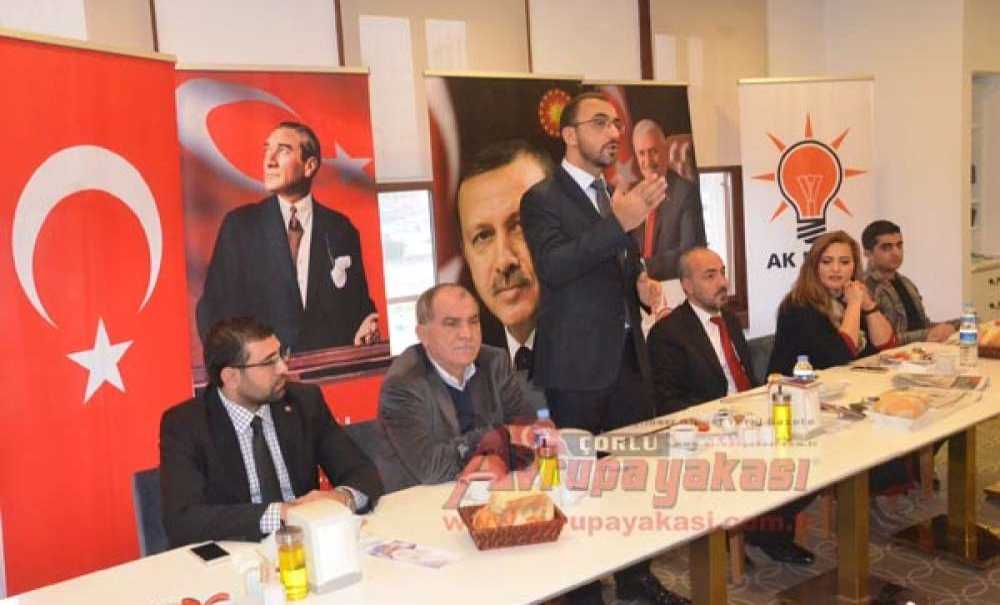 Ak Partiden Mahalle Teşkilatları Toplantısı