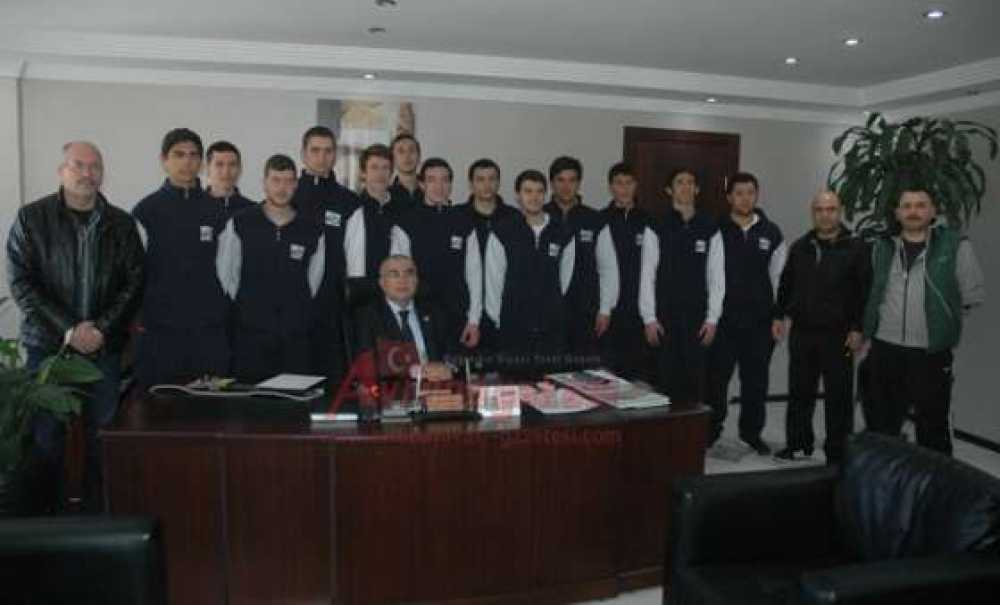 Şampiyon Sporculardan Başkan Baysan`a Ziyaret