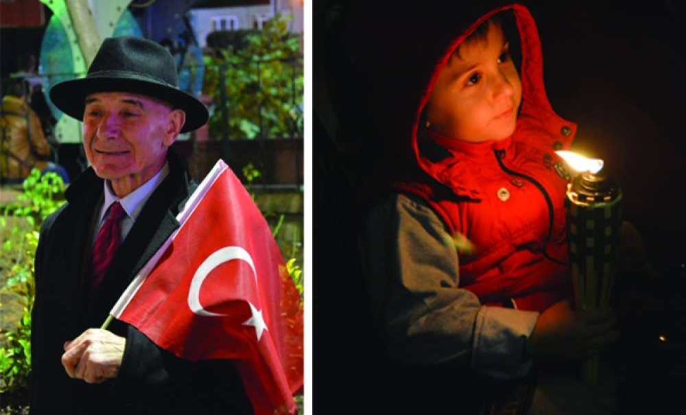 Chp'li Gençlerden Atatürk'e Saygı Nöbeti