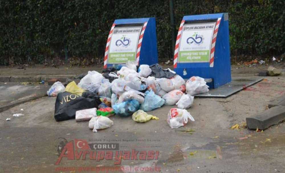 Yer Altı Konteynırları Da Çare Olmadı