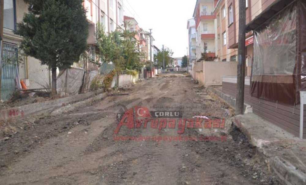 Bahçelievler'de Altyapı Çalışmaları Sürüyor