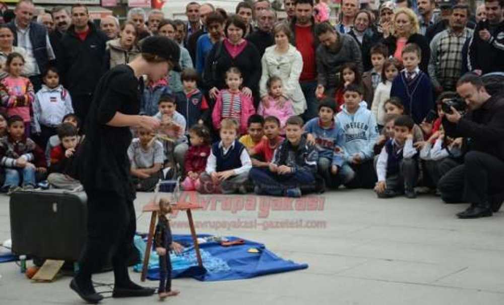 Trakya Kukla Festivali Çorlu'da Başladı