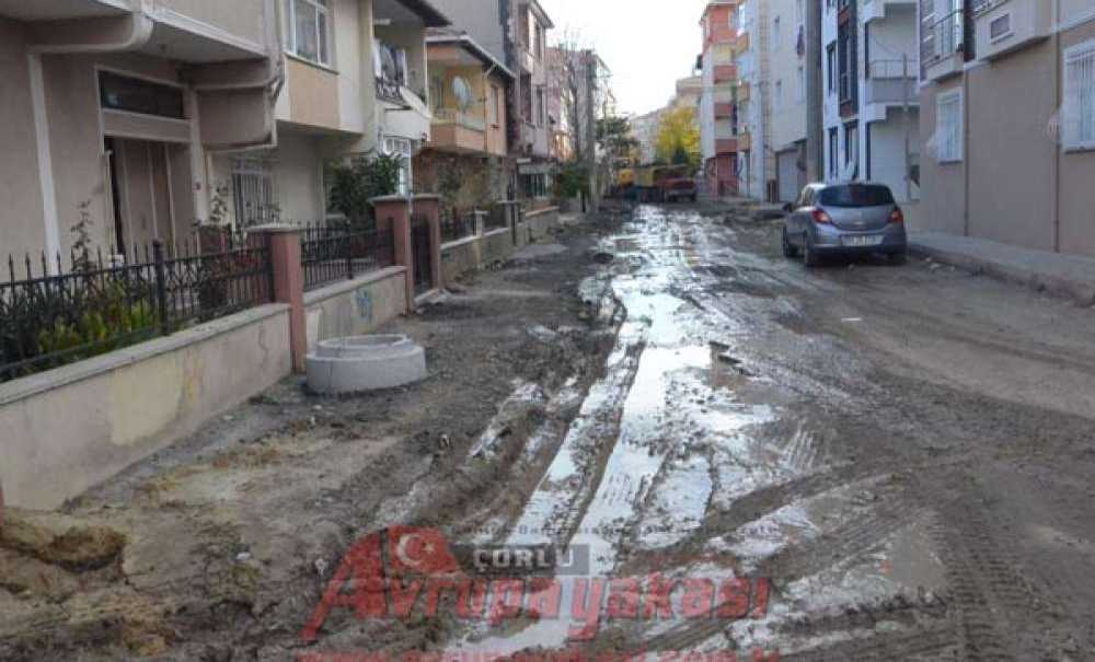 Bahçelievler Çamur Deryasına Döndü