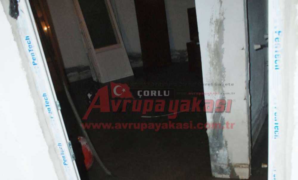 Apartman Sakinlerinin Lağım İsyanı