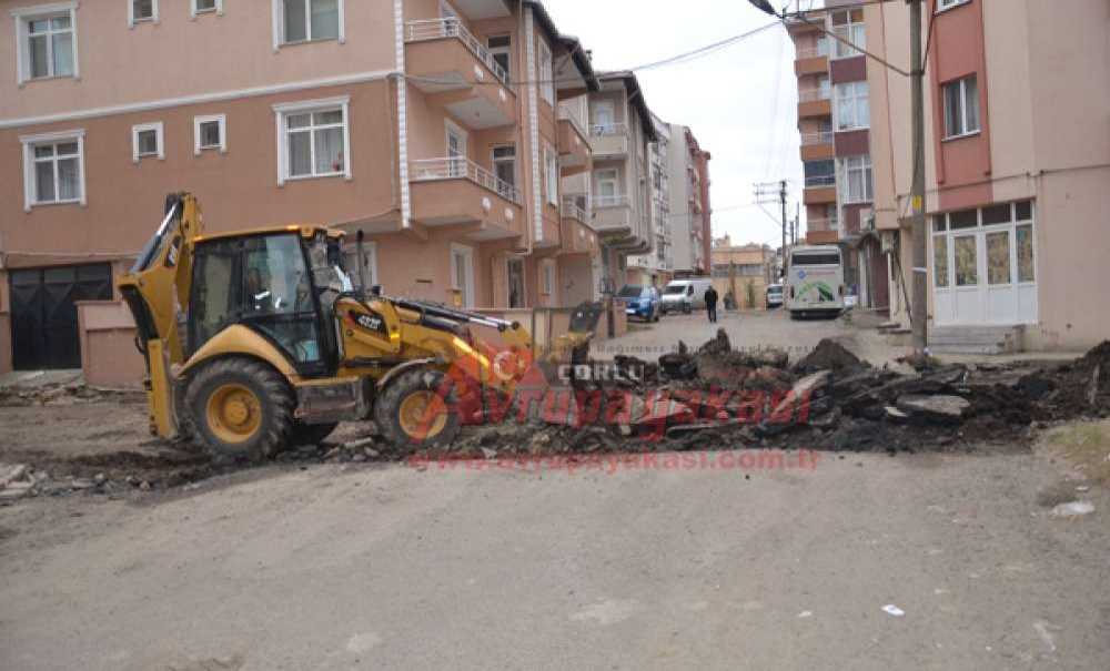 Mavilibahçe Ve Bahçelievler De Asfaltlama Çalışmaları Başladı