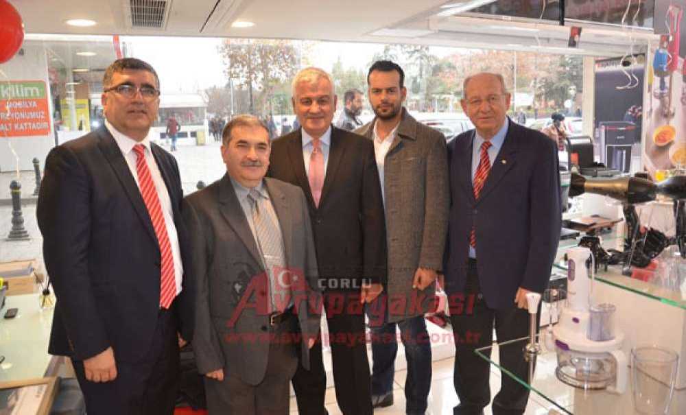 Çorlu'da Arçelik Yılın Emekli Öğretmenini Seçti