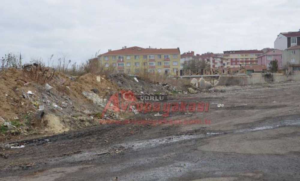 Çöp Ve Hafriyat Tepeleri Kaldırıldı