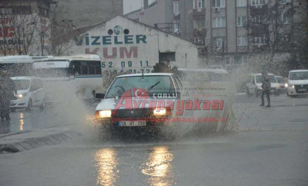Yağmur Hayatı Felce Uğrattı