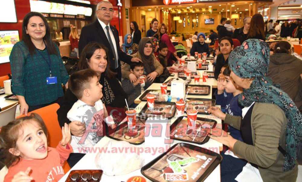 Kermesi Bjk Başkanı Orman Ve Başkan Baysan Açtı