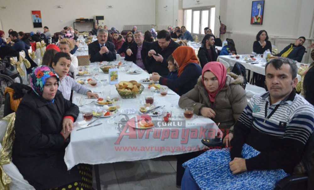 Ak Parti İl Başkanı Yüksel'den Belediye Başkanı Baysan'a Çağrı