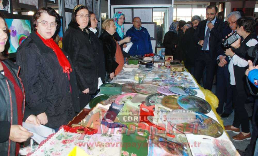 Toplum Ruh Sağlığı Merkezi Hastalarından El Emeği Sergisi