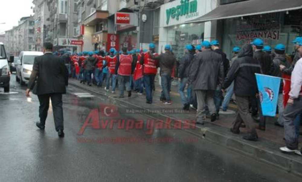 Metal İşçileri Meydana İndi