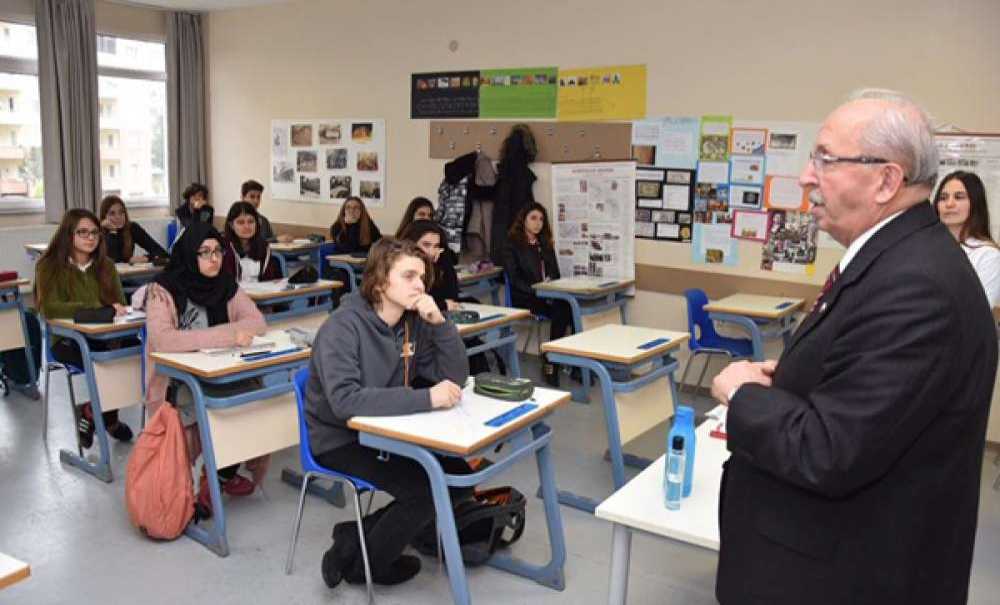 Başkan Albayrak'tan Aka Koleji'ne Ziyaret