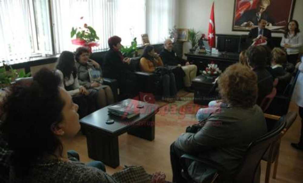 Konuk Öğretmen Ve Öğrenciler`den Okumuş`a Ziyaret