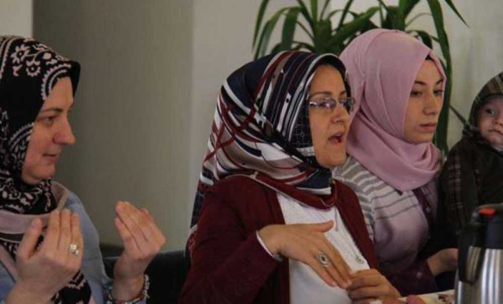 Çorlu Müftülüğü'nden İşitme Engelli Kursiyerlere Kahvaltı