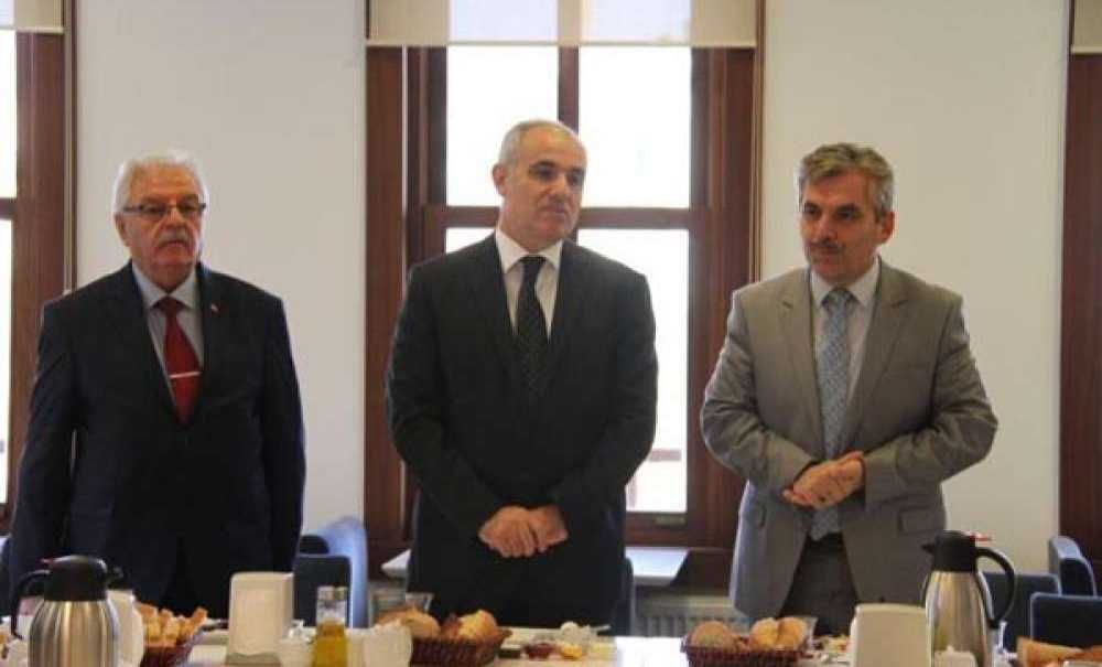 Çorlu Müftülüğü'nden İşitme Engelli Kursiyerlere Kahvaltı