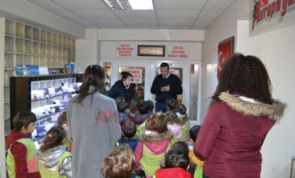 Minik Öğrencilerden Avrupa Yakası Gazetesi`ne Ziyaret