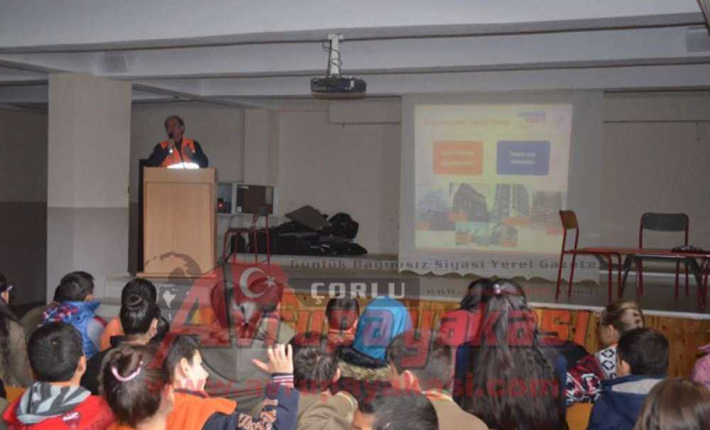 Öğrenci Ve Öğretmenlere Afet Bilinci Eğitimi Verildi