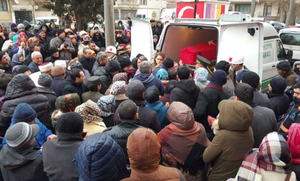 Gül Kokulu Yavrusunu Cennete Uğurladı