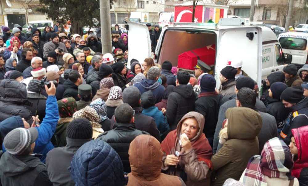 Gül Kokulu Yavrusunu Cennete Uğurladı