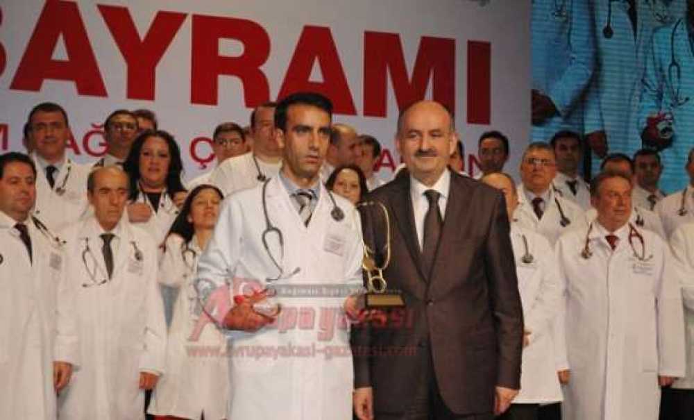 Bakan Müezzinoğlu Çorlu'da Özcanlar Köfteyi Açacak